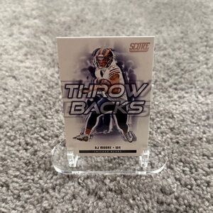Panini Score 2025 - Throwbacks DJ Moore Football Trading Card 🔥